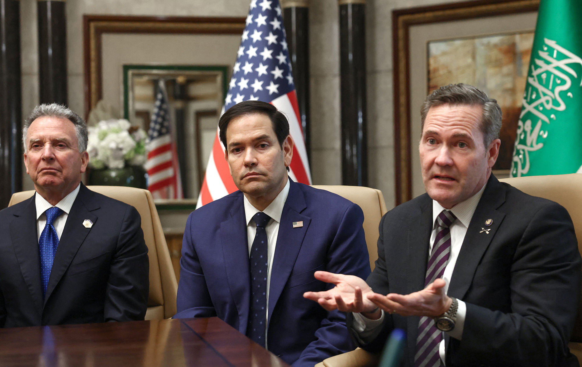 Снова перезагрузка? Как Путин ищет подход к Трампу и что происходит между Россией и США